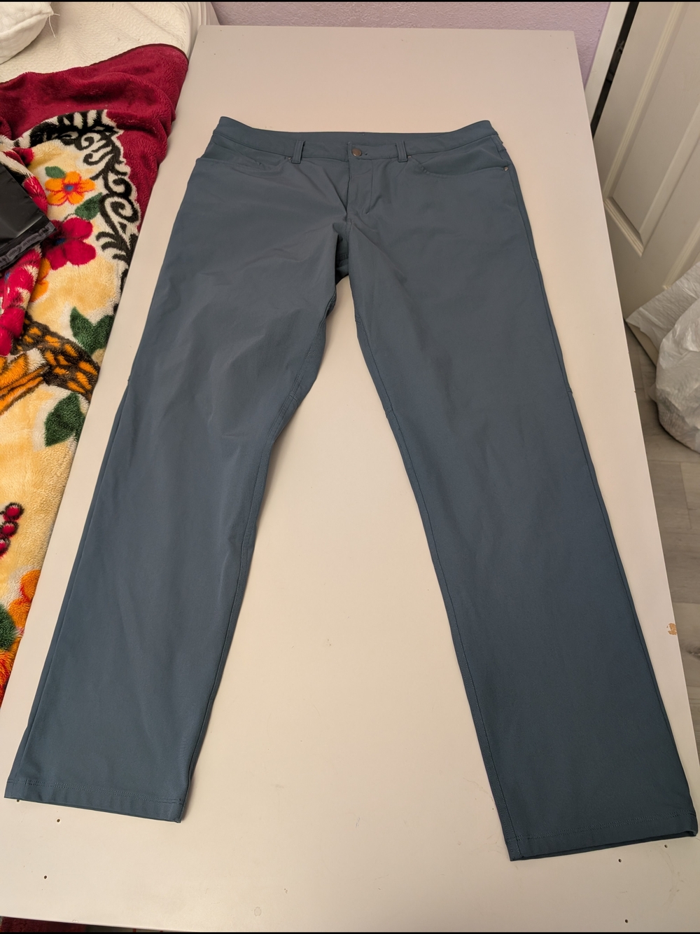 lululemon athletica Men's Straight Chinos in Slate Blue